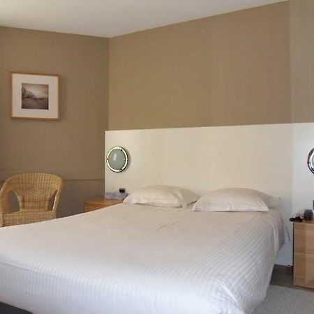 Hotel Lambeau Etterbeek Bagian luar foto