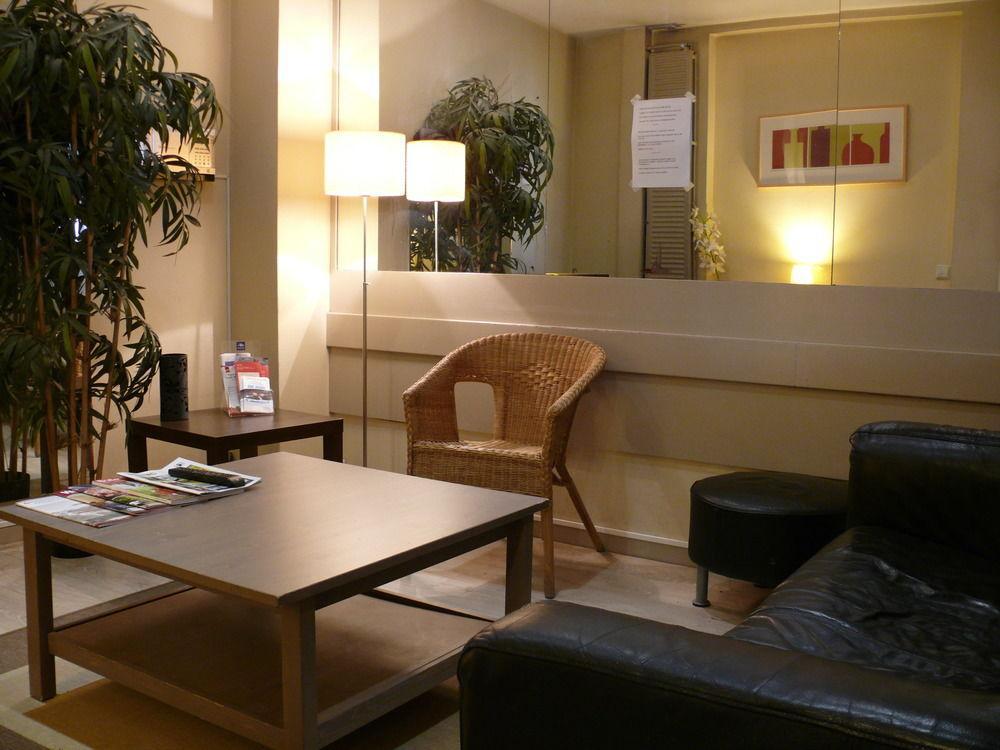 Hotel Lambeau Etterbeek Bagian luar foto