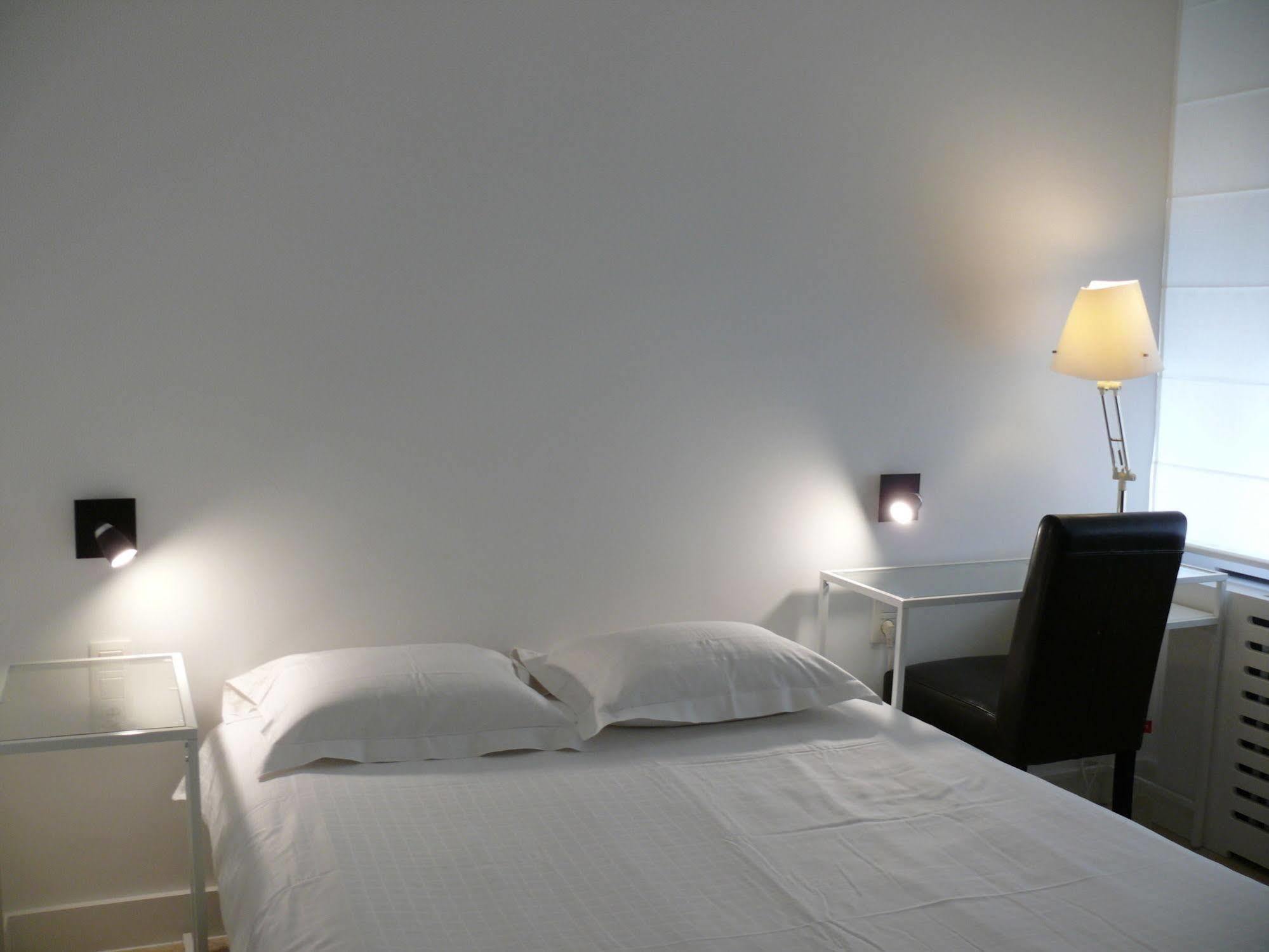 Hotel Lambeau Etterbeek Bagian luar foto